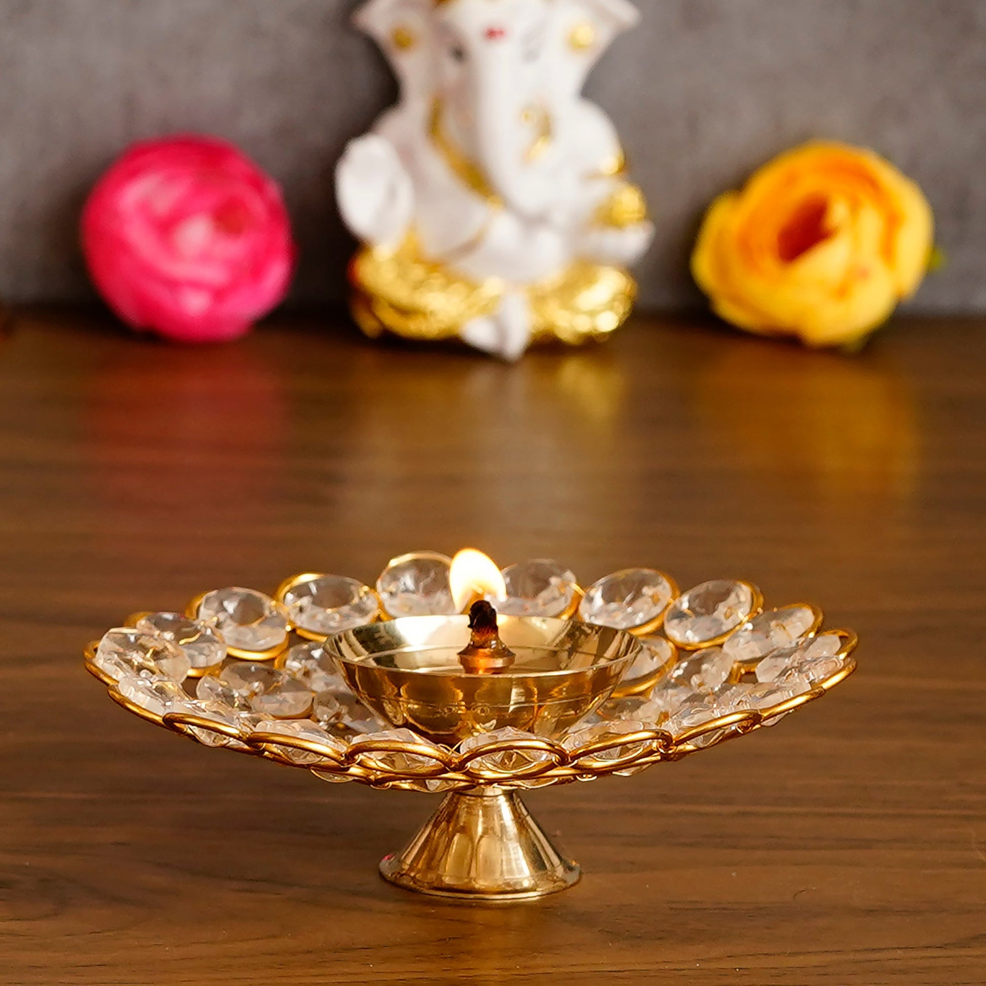 eCraftIndia Bowl Shape Crystal Tea Light Holder - Small m2wvuk-pc